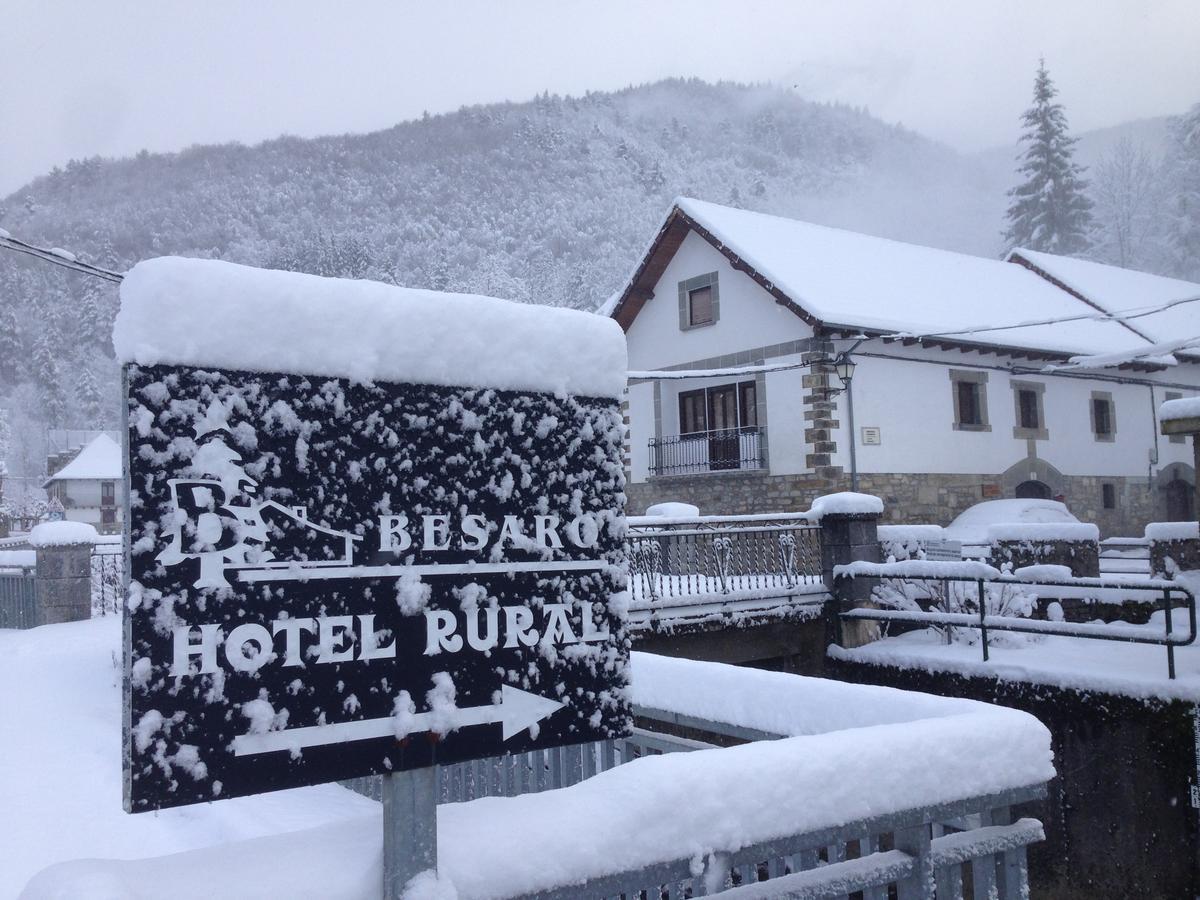 Hotel Rural Besaro - Selva De Irati Izalzu Exterior photo